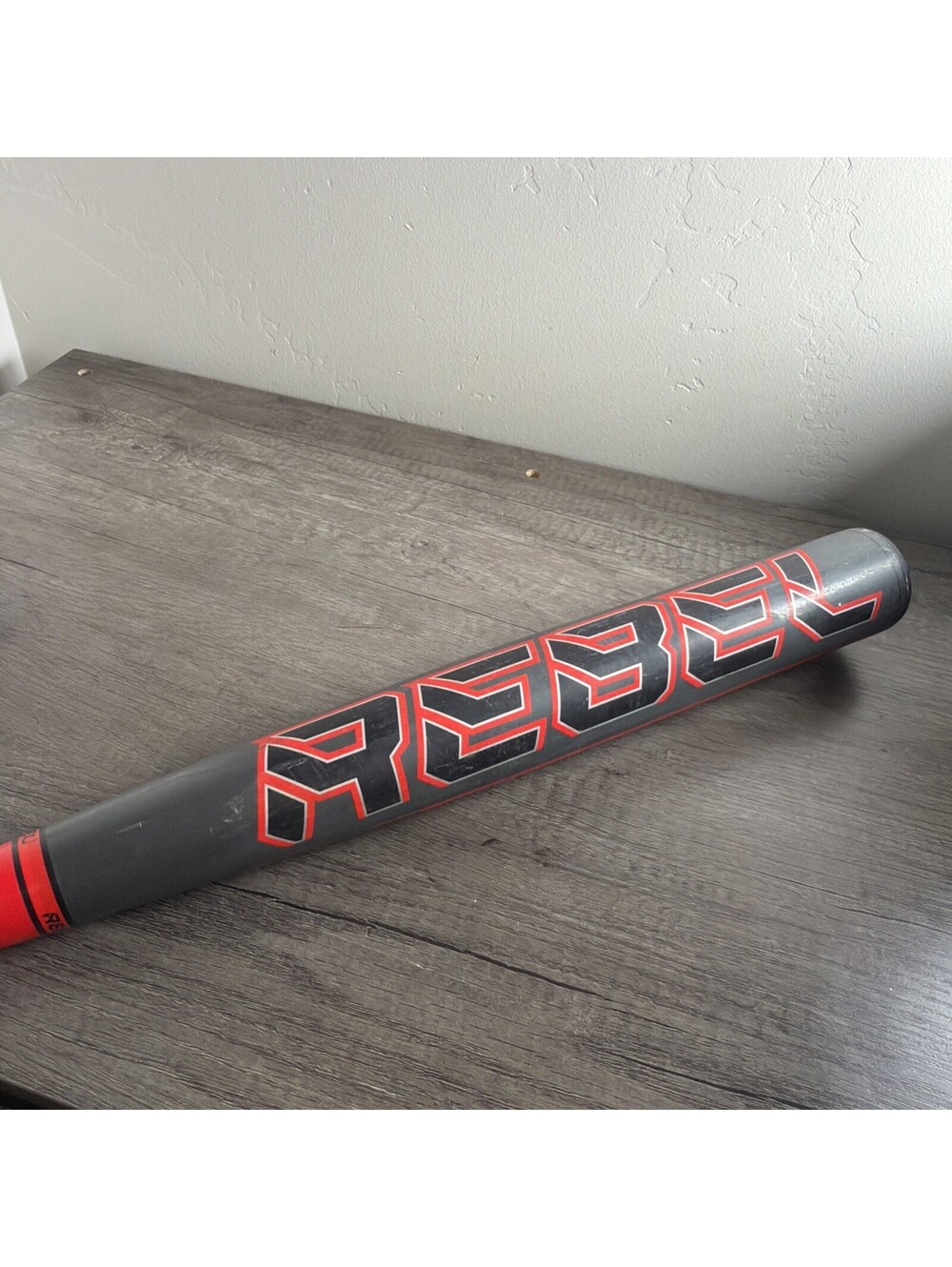 Easton Rebel Bat Slowpitch Softball SP21RB 33" 26oz Barrel Aluminum